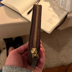 Additional photos of zipper